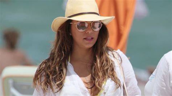 Eva Longoria’s Pink One Piece Swimsuit: Photo – Hollywood Life