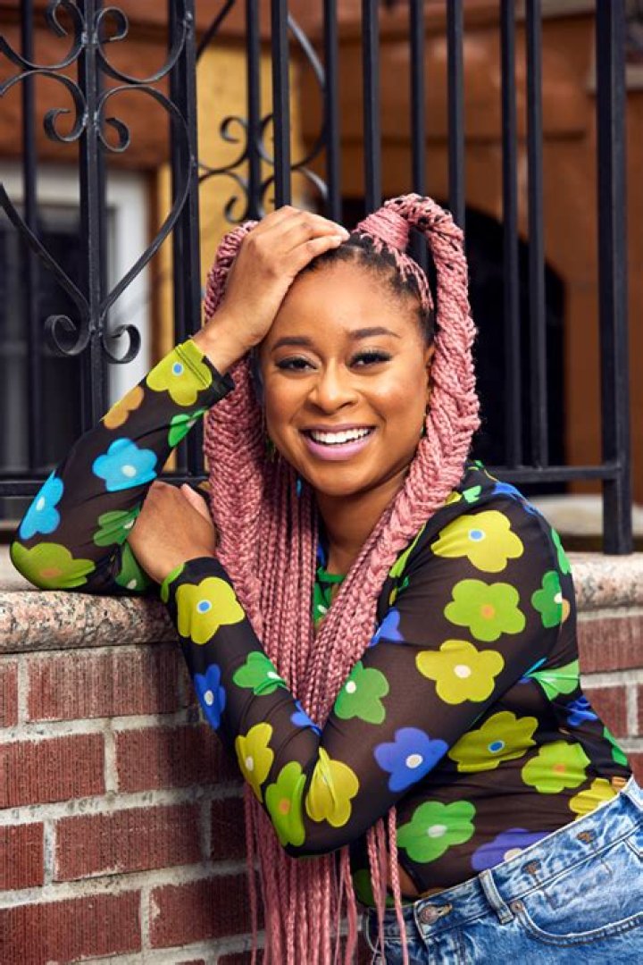 ‘Everything’s Trash’ Star Phoebe Robinson Teases Her ‘Messy’ New Show: ‘It’s A Little Wild’