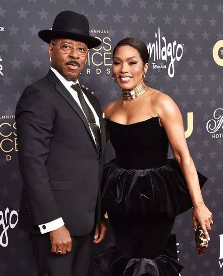 Everything To Know About Courtney B. Vance – Hollywood Life