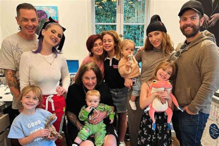 Everything To Know About His 6 Kids – Hollywood Life