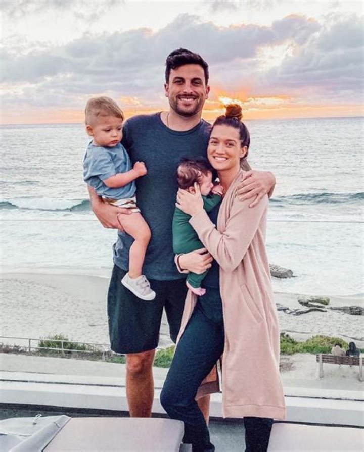 Expecting 3rd Child With Husband Tanner Tolbert – Hollywood Life