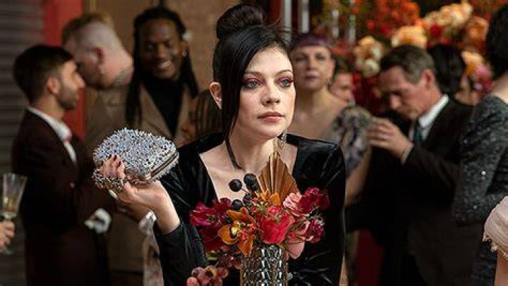 Georgina Returns & Monet Declares War – Hollywood Life
