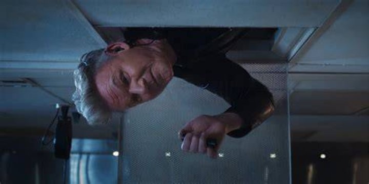 Gordon Ramsay’s Undercover Disguise Preview – Hollywood Life