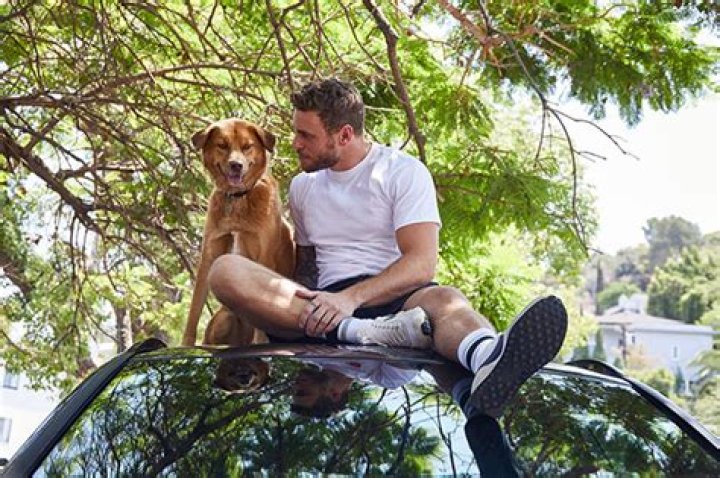Gus Kenworthy Dishes On Colton Underwood Netflix Series – Hollywood Life