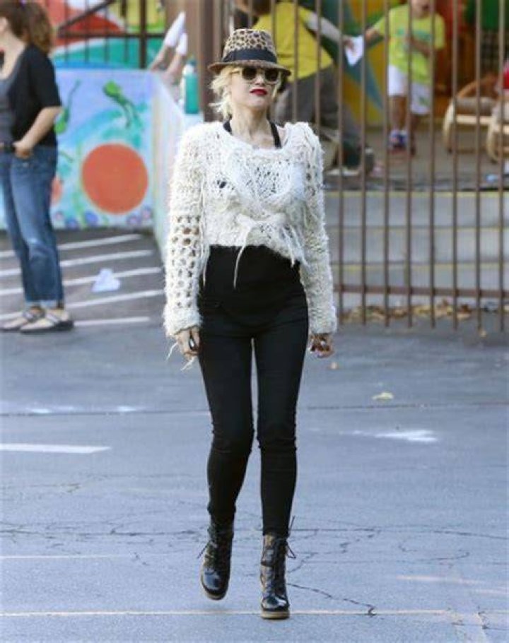 Gwen Stefani Admits Feeling ‘Paranoid’ About Past ‘Insecurities’ Over Blake Shelton Relationship