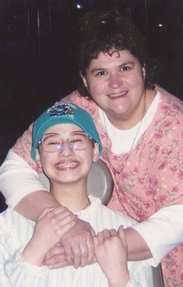 Gypsy Rose Blanchard Says Her Mom Dee Dee ‘Chained’ Her to Her Bed for 2 Weeks After She Tried to Run Away