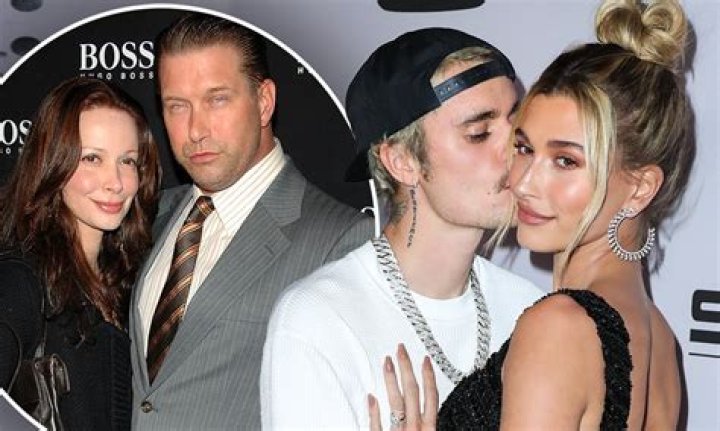 Hailey Baldwin & Justin Bieber Are The Ultimate ‘Friends’ Superfans In Pics With Cast At Reunion