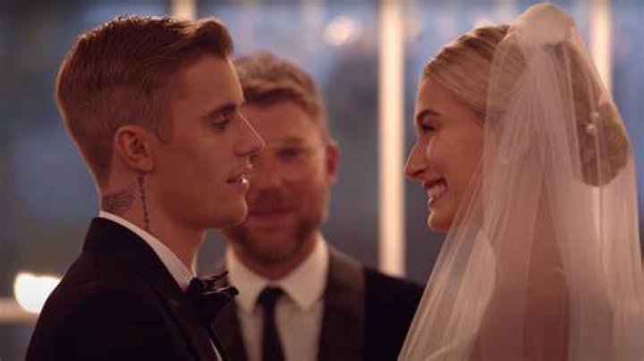 Hailey Baldwin & Justin Bieber Attend Zoe Conference — Pics – Hollywood Life
