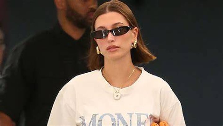 Hailey Bieber Rocks Sexy Slip Dress & ‘B’ Necklace in New Snapshot – Hollywood Life