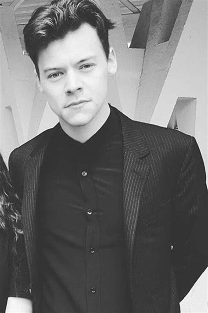 Harry Styles & Co-Star Jack Lowden Forming Epic Bromance On Set Of ‘Dunkirk’