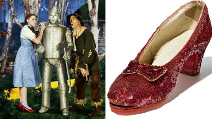 Harry Styles Rocks Dorothy From ‘Wizard Of Oz’ Costume For Halloween – Hollywood Life