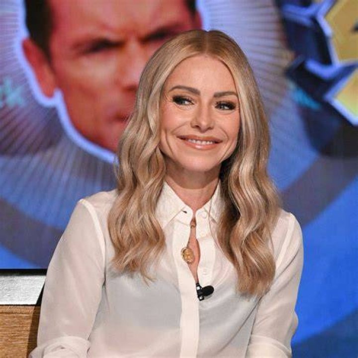 He Interviews Her 24 Years after Date – Hollywood Life