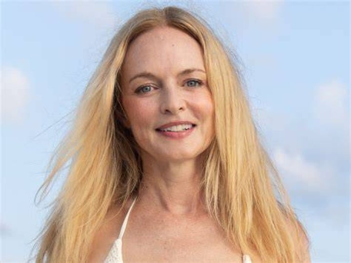 Heather Graham’s White Bikini On The Beach: Photos – Hollywood Life