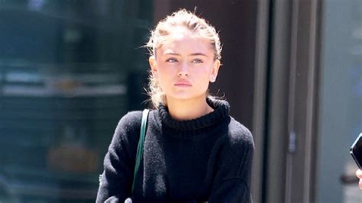 Heidi Klum’s Daughter Leni, 19, Shares Rare Makeup-Free Selfie To Show Off Her Unfiltered Face