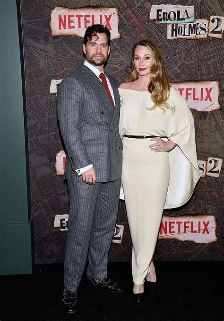 Henry Cavill & Natalie Viscuso Make Red Carpet Debut: Photos – Hollywood Life