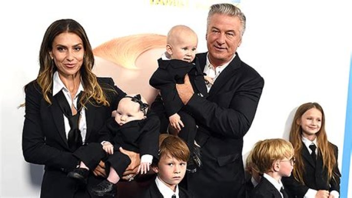 Hilaria & Alec Baldwin’s 7th Baby Born: Video – Hollywood Life