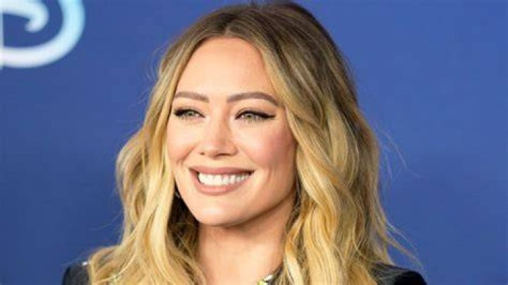 Hilary Duff Reveals Swollen Lip As She Confirms Scallop Allergy: Photo