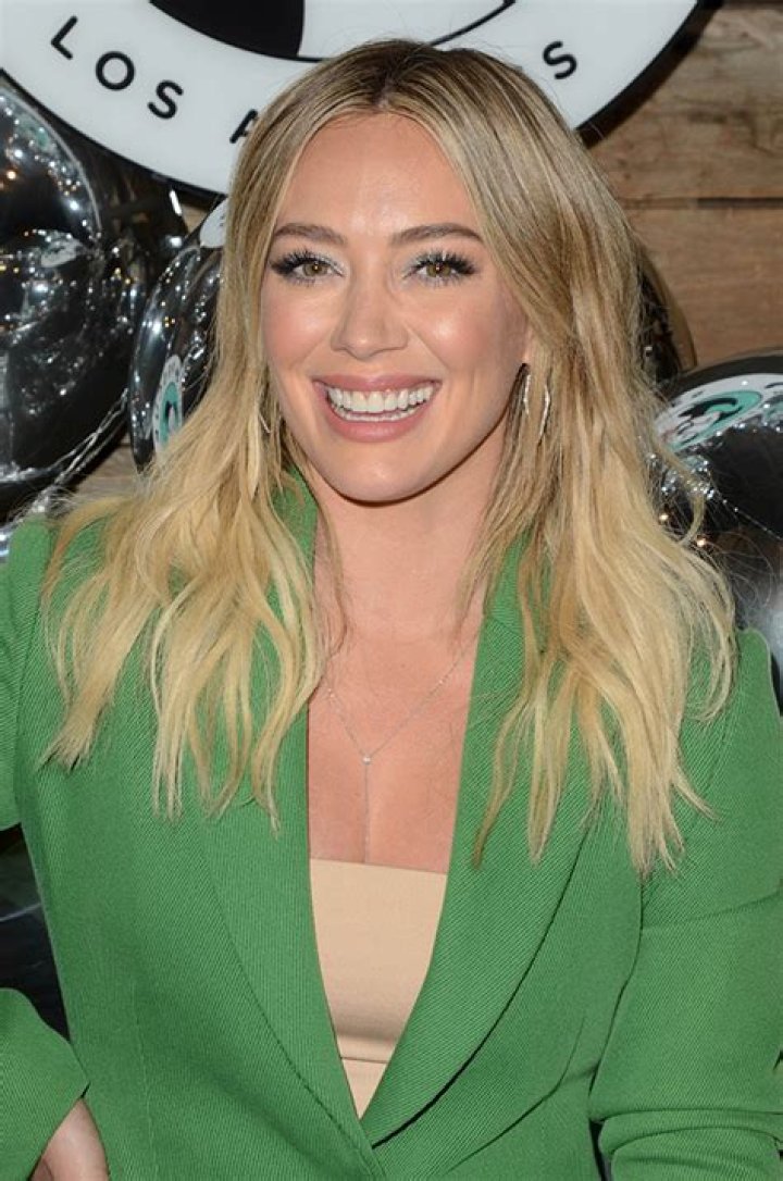 Hilary Duff’s Bob Haircut – Pics – Hollywood Life