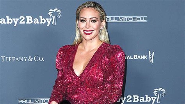 Hilary Duff Sings Encanto’s ‘We Don’t Talk About Bruno’ — Video – Hollywood Life