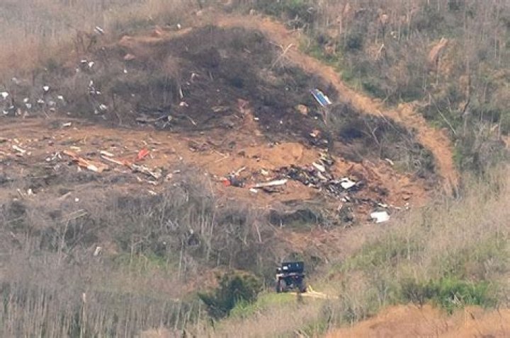 Horrific Helicopter Crash Scene — See Pics – Hollywood Life