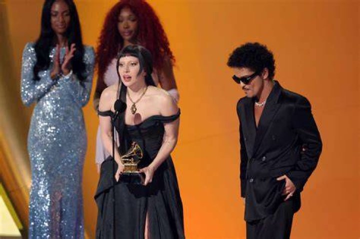 How Many Grammys Does Bruno Mars Have? – Hollywood Life