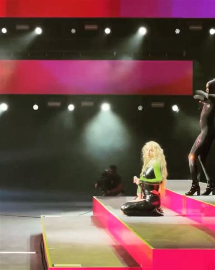 Iggy Azalea Shows Off Her Sexy Dance Moves In Maxi Dress 7 Mos. After Giving Birth — Watch