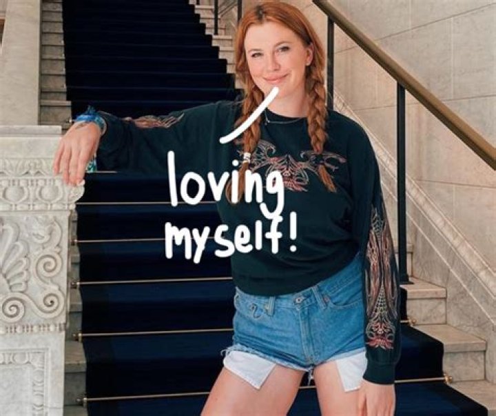 Ireland Baldwin Embraces Her ‘Cellulite’ And ‘Stretch Marks’ In Gorgeous New Bikini Photos