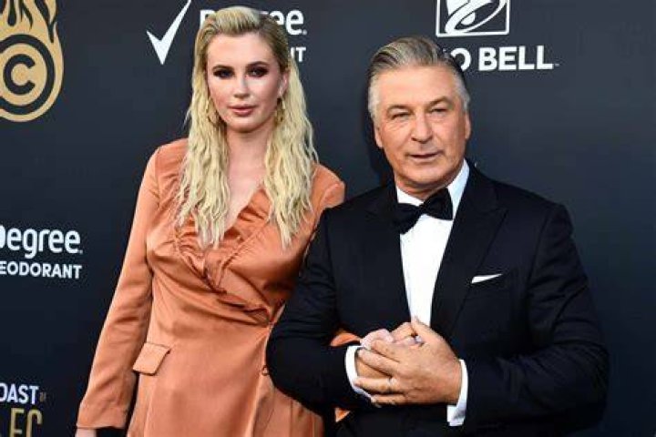 Ireland Baldwin Reveals Buzzcut Makeover In New Photos – Hollywood Life
