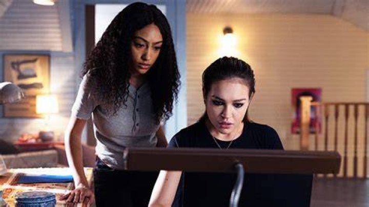 Isabella Killed Luke – Hollywood Life