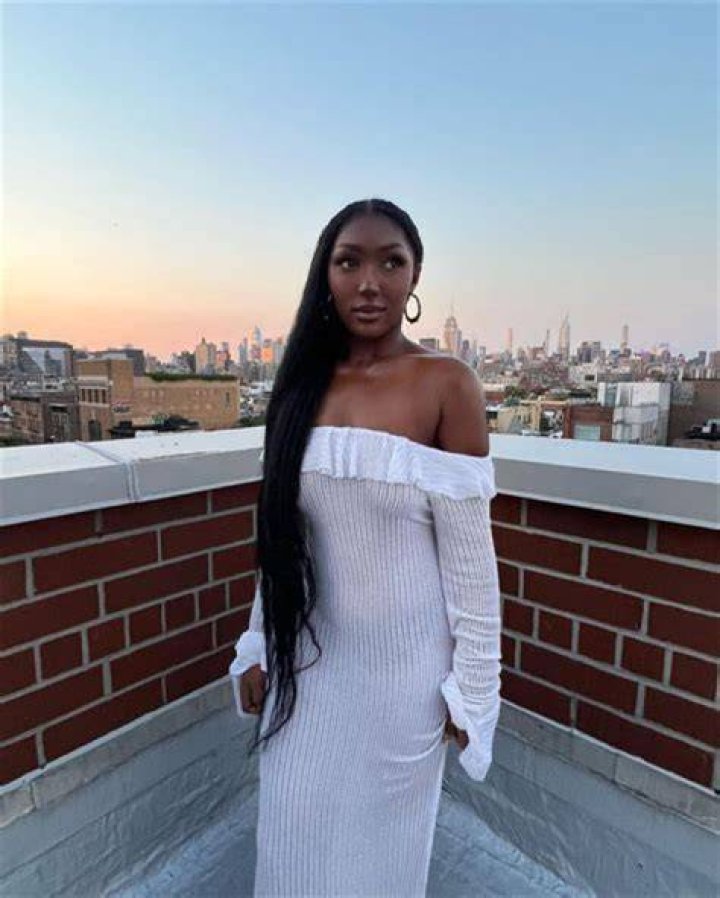 Isan Elba — PICS
