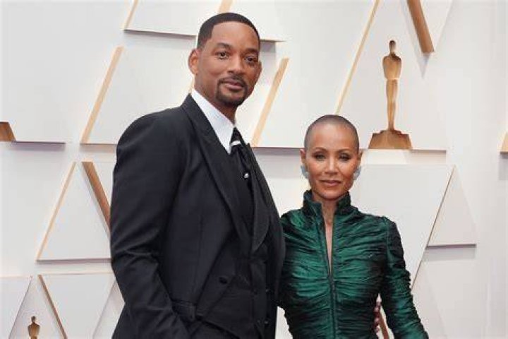 Jada Pinkett Smith Had A Threesome When She Was ‘Very Young’: Watch – Hollywood Life