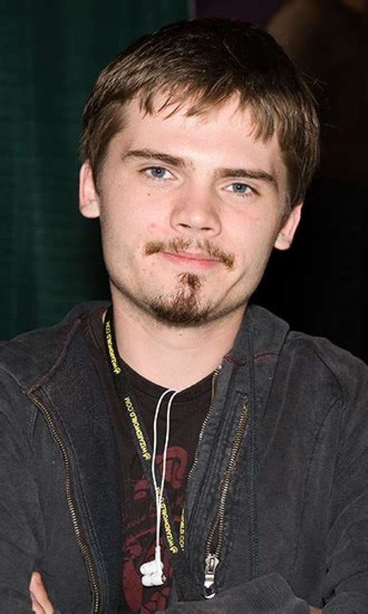 Jake Lloyd Celebrity Profile – Hollywood Life