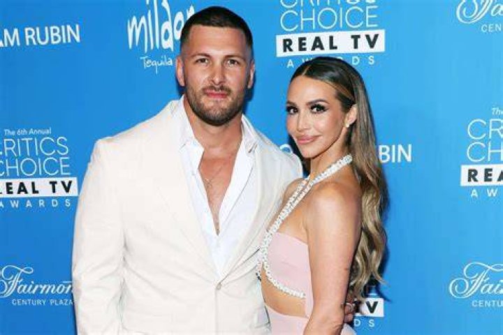 James Kennedy Comments On Scheana Shay’s Butt Pic On Instagram – Hollywood Life