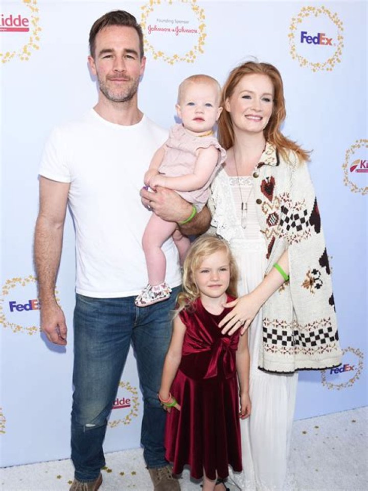 James Van Der Beek Poses With All 6 Of His Kids For His 46th Birthday – Hollywood Life