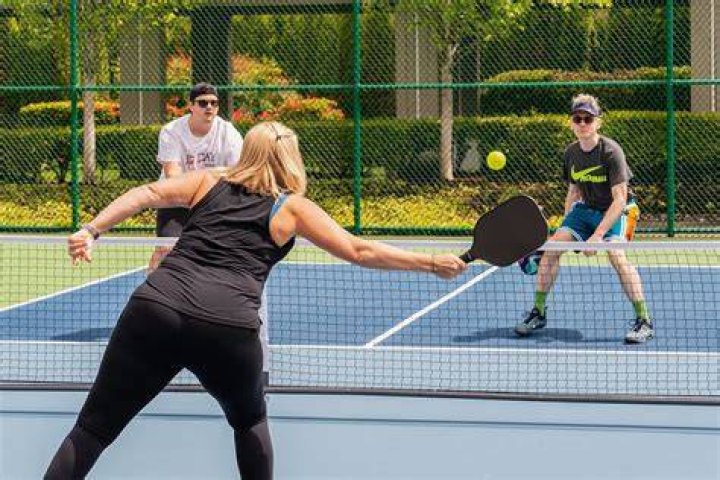 Jamie Foxx Plays Pickleball In Chicago: Photo – Hollywood Life