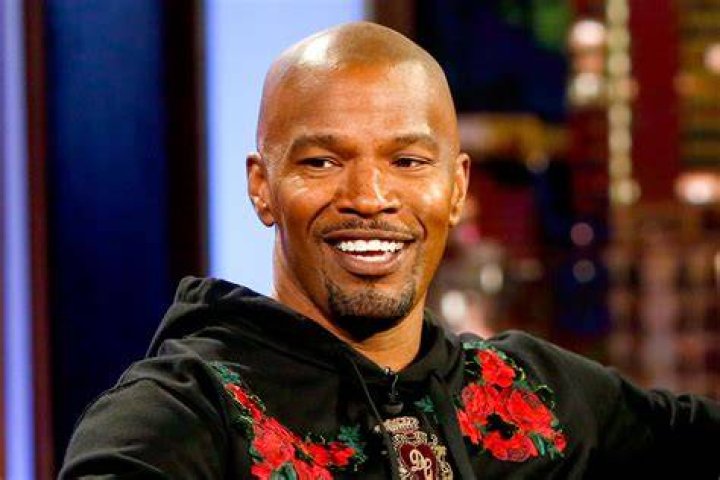 Jamie Foxx & Sela Vave Spend New Year’s Day Together On Yacht — Pics – Hollywood Life