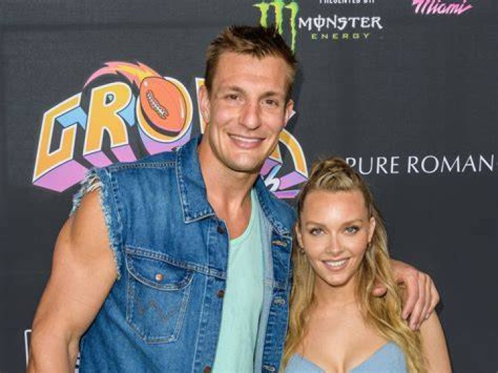 Jane Fonda Flirts Rob Gronkowski & More – Hollywood Life