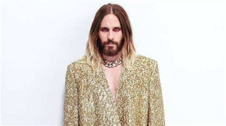 Jared Leto Rocks Wild Red Eye Shadow & Sparkly Gold Jacket At Paris Fashion Week: Photos