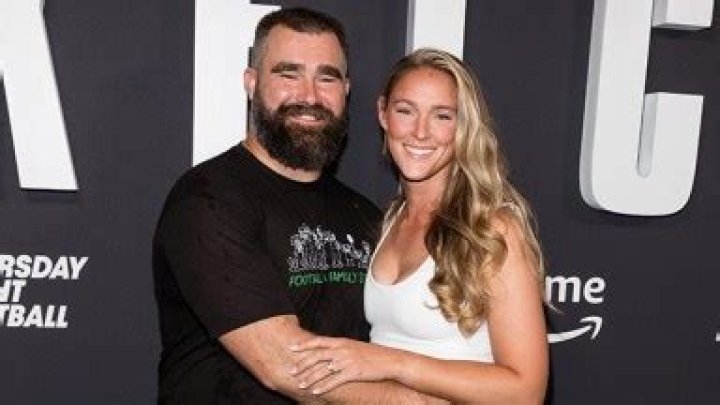 Jason Kelce’s Wife Kylie Addresses Taylor Swift Feud Rumors in Video – Hollywood Life