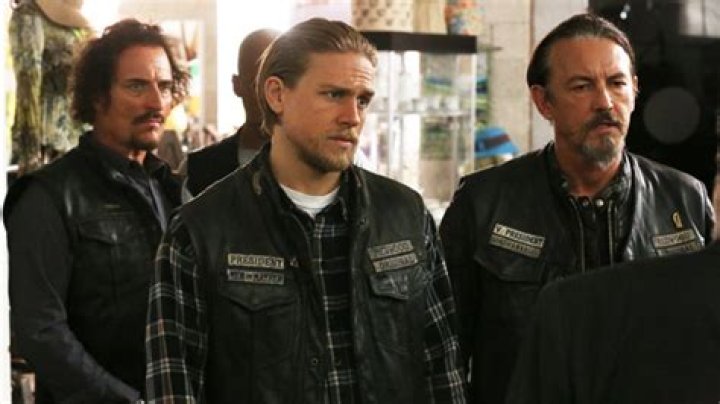 Jax Kills Gemma (And Unser) — Season 7 Episode 12 Recap – Hollywood Life
