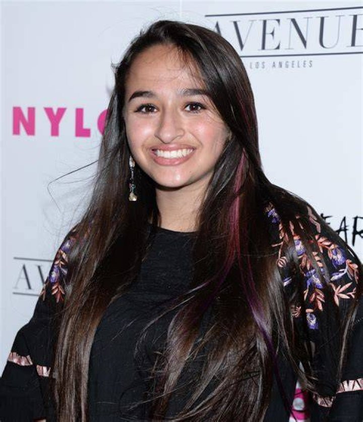 Jazz Jennings – Hollywood Life