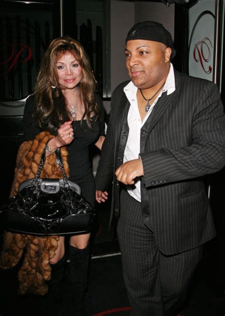 Jeffre Phillips & La Toya Jackson Married — Longtime BFFs Tie The Knot – Hollywood Life