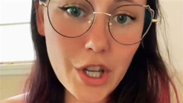 Jenelle Evans Claps Back At Haters Criticizing Her Weight With Bikini Video: ‘Shut Up’