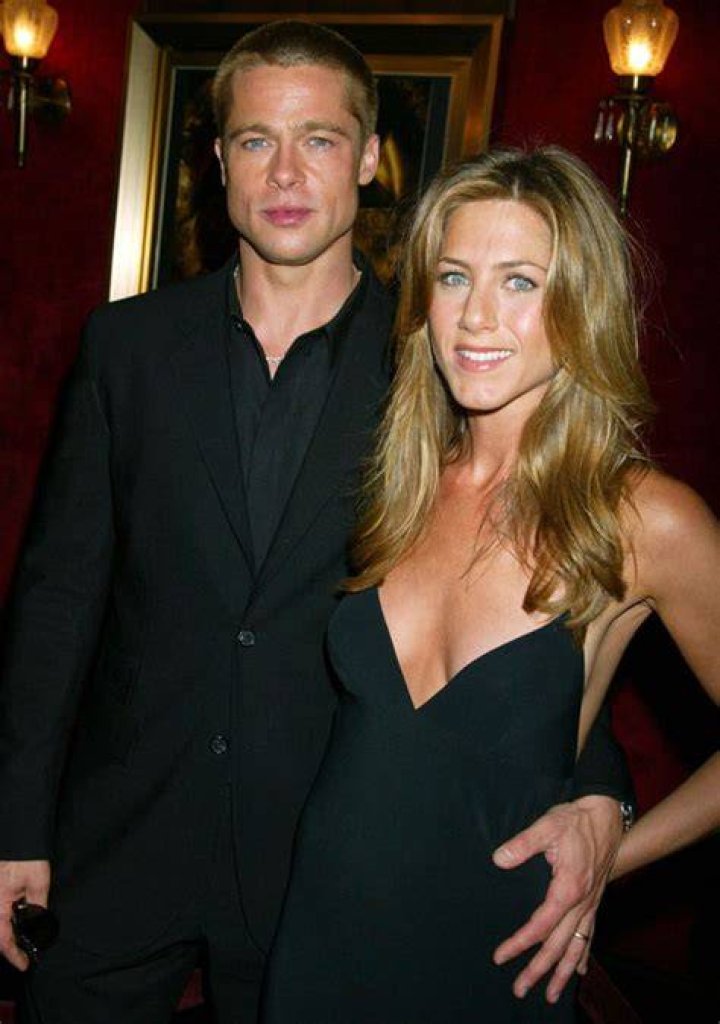 Jennifer Aniston Cheated On Brad Pitt With Matt LeBlanc — Report – Hollywood Life
