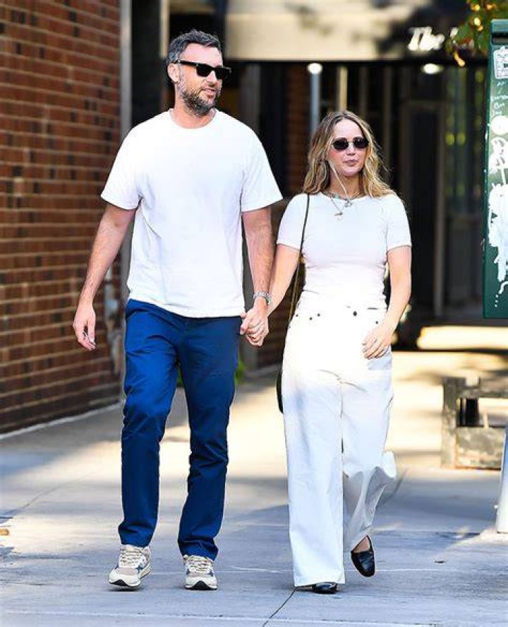 Jennifer Lawrence Holds Hands With Cooke Maroney On NYC Date: Photos