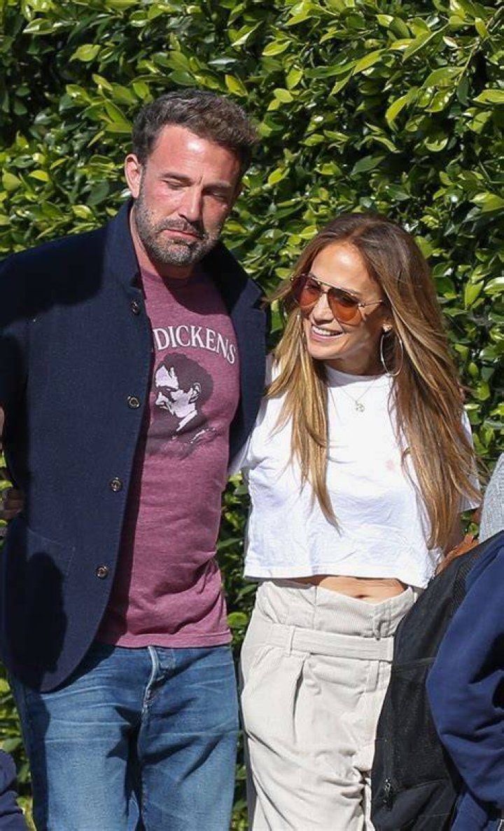 Jennifer Lopez & Ben Affleck Step Out for Family Outing: Report