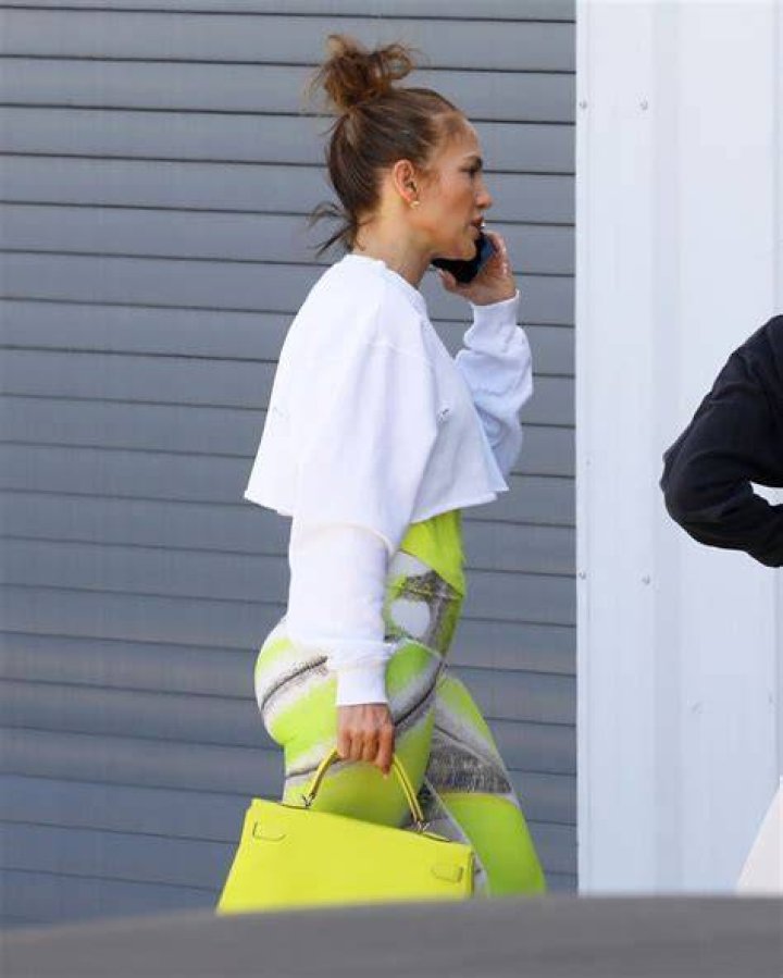 Jennifer Lopez Brings Back Bell Bottoms As She Goes Furniture Shopping For New $60 Million House