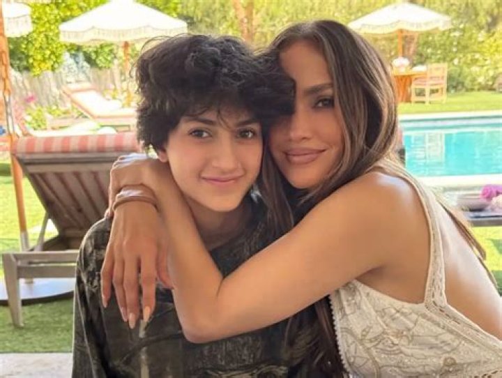 Jennifer Lopez & Daughter Emme, 12, Snuggle Up To Billie Eilish In Adorable Pic