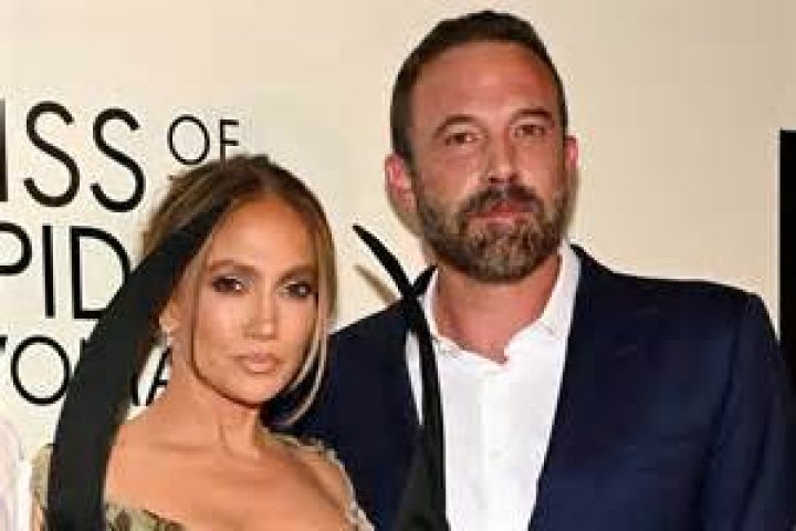 Jennifer Lopez Supports Ben Affleck At NYC Premiere Of ‘The Last Duel’ In A Crop Top — Photos