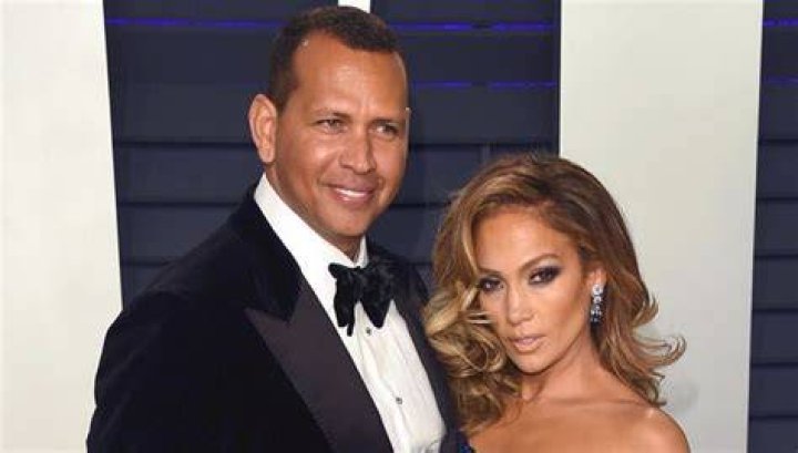 Jennifer Lopez Twerks On Alex Rodriguez During Epic Birthday Celebration – Watch